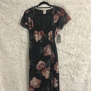 NWT Wrapper Floral high-low dress